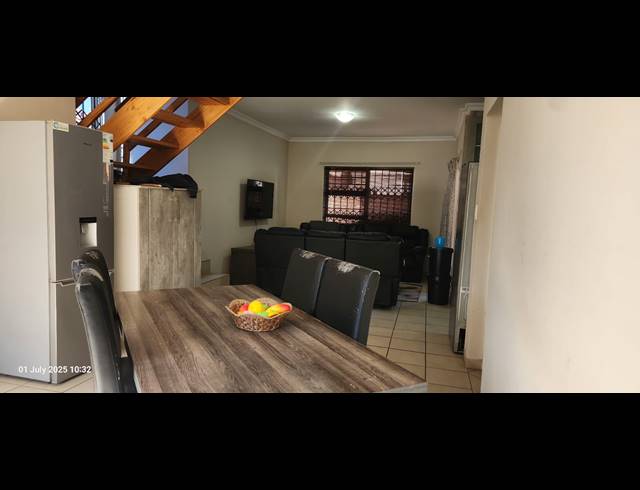 3 BEDROOM TOWNHOUSE FOR SALE IN WATERVAL EAST